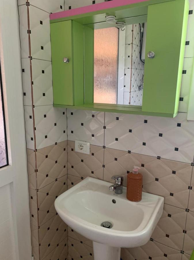 Denaj House Hotel Himarë Eksteriør billede