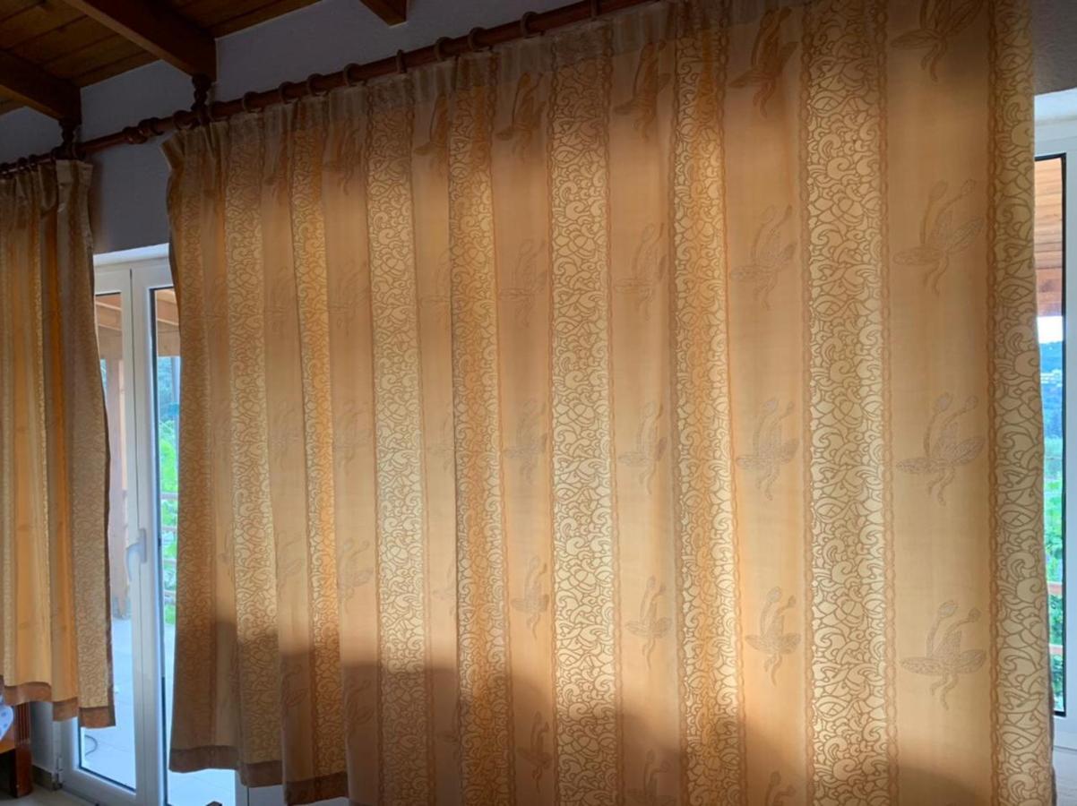 Denaj House Hotel Himarë Eksteriør billede