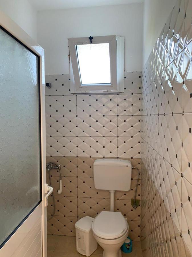 Denaj House Hotel Himarë Eksteriør billede