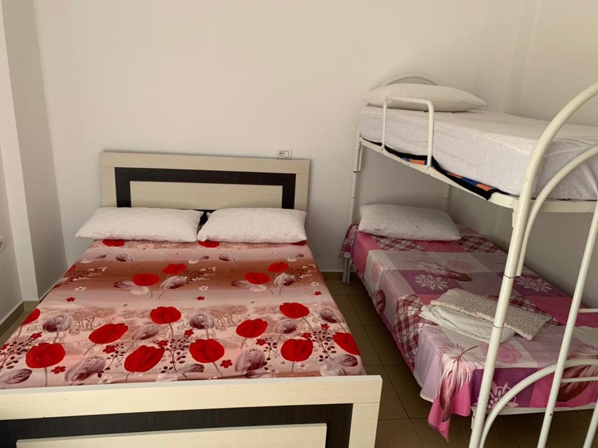Denaj House Hotel Himarë Eksteriør billede